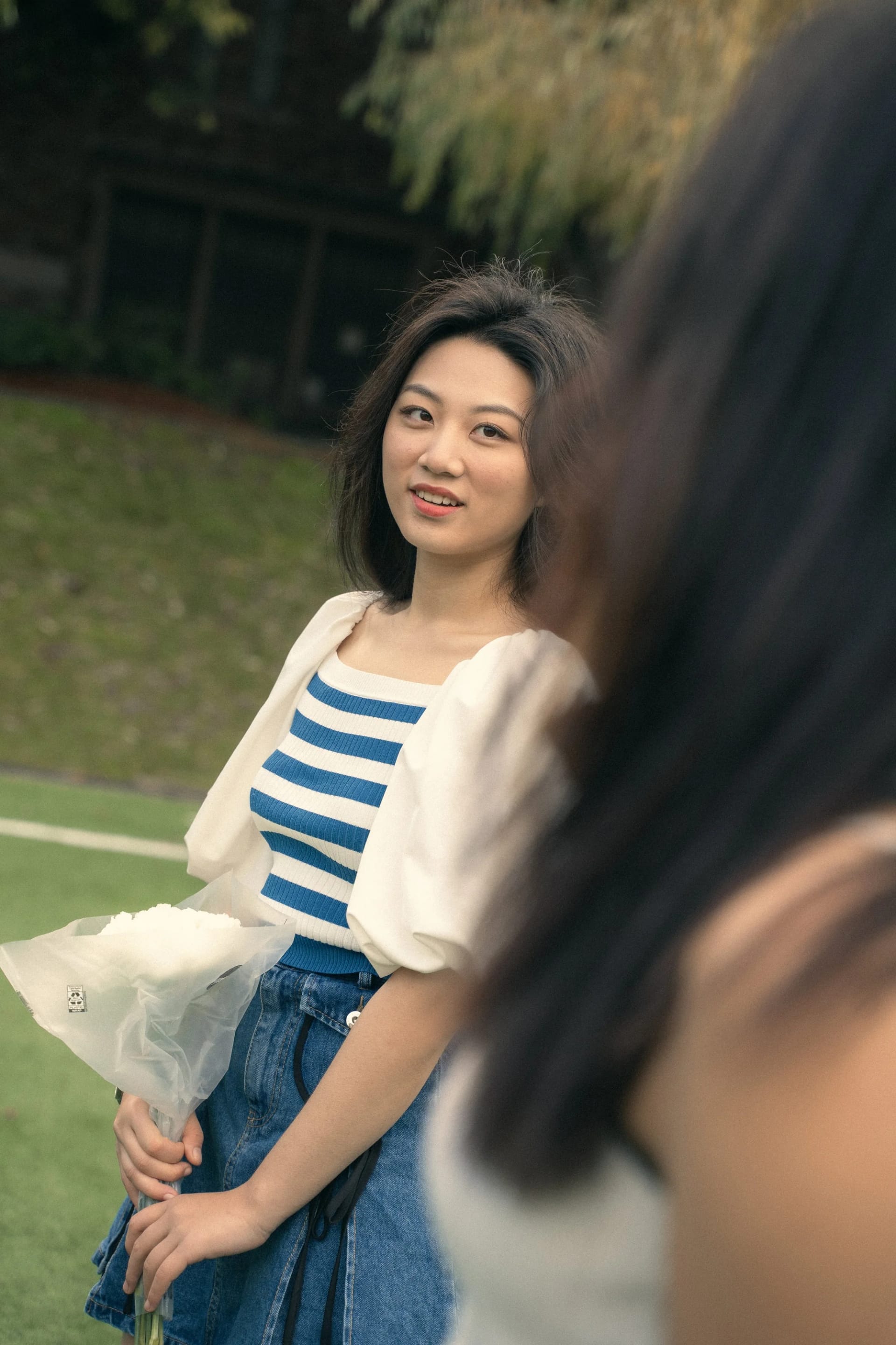 Sis - Image 3